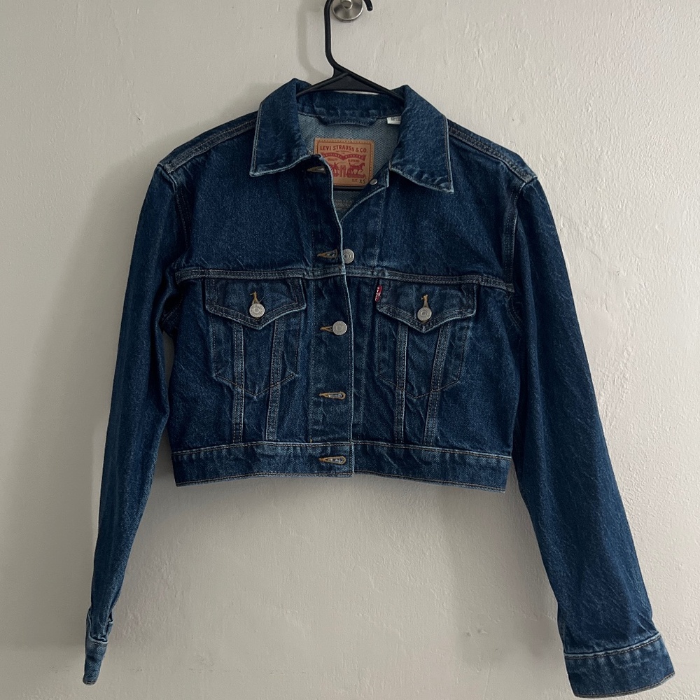 Levi’s crop denim jacket size xs